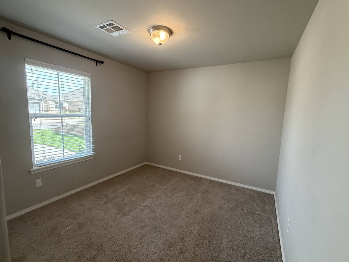 House for rent at 8308 NW 151st St, Edmond, OK 73013