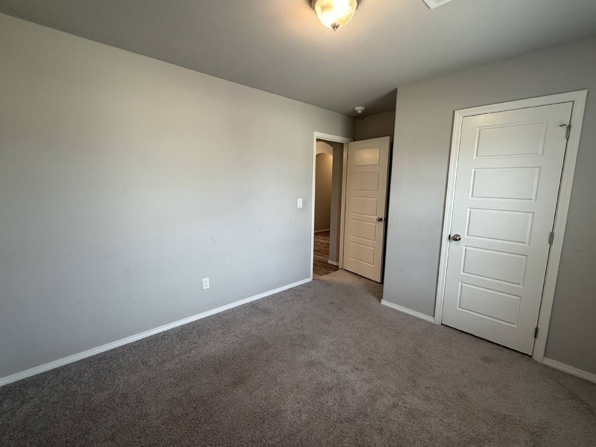 House for rent at 8308 NW 151st St, Edmond, OK 73013