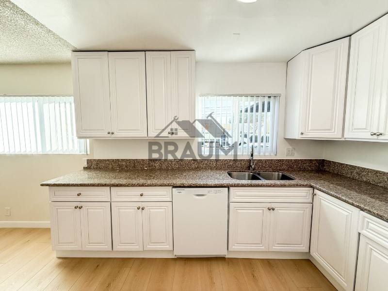 Apartment for rent at 13129 Oxnard St #4, Van Nuys, CA 91401