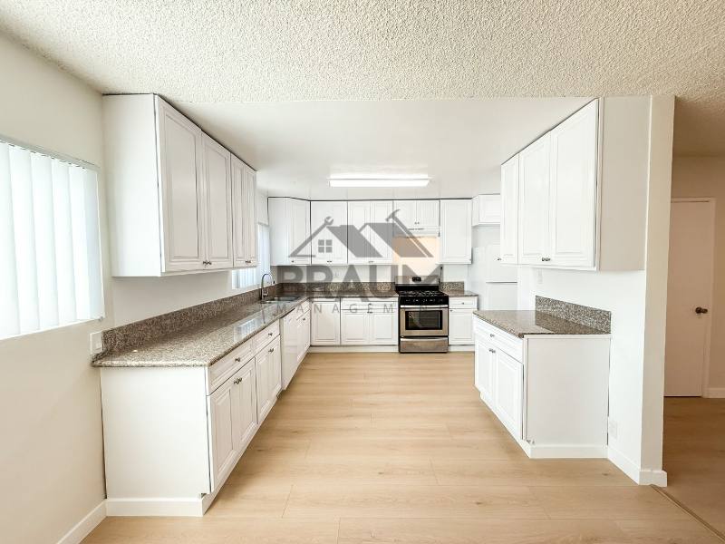 Apartment for rent at 13129 Oxnard St #4, Van Nuys, CA 91401