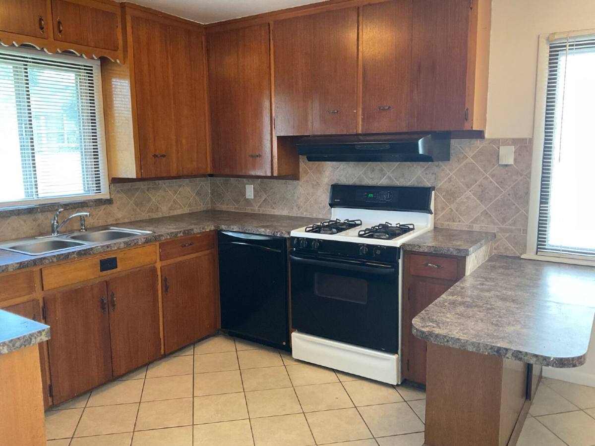 House for rent at 5736 E 29th St, Tulsa, OK 74114