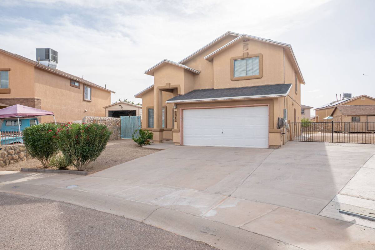 House for rent at 7041 Falling Leaf Circle, El Paso, TX 79934