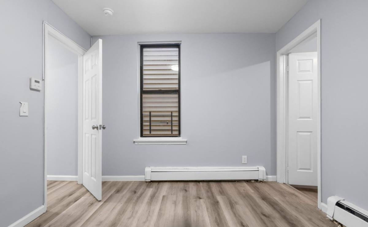 Apartment for rent at 58 Chestnut St, Yonkers, NY 10701
