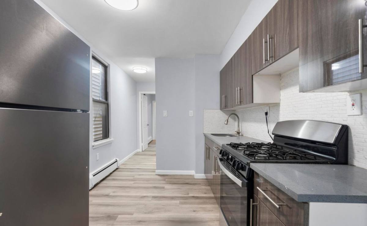 Apartment for rent at 58 Chestnut St, Yonkers, NY 10701