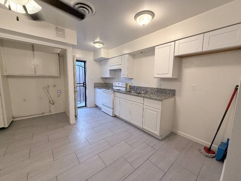 Apartment for rent at 311 F St, Bakersfield, CA 93304