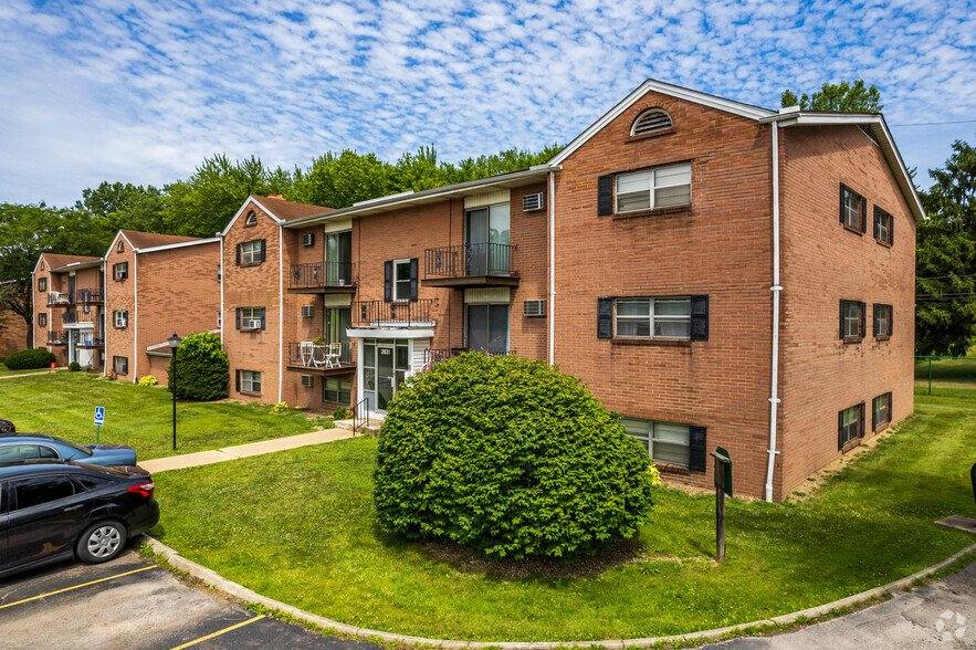 Apartment for rent at 2811 Parkman Rd #59, Warren, OH 44485