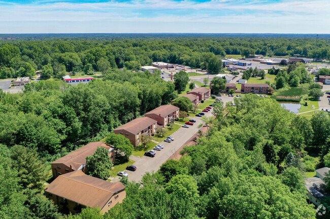 Apartment for rent at 2811 Parkman Rd #59, Warren, OH 44485