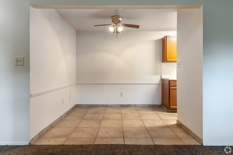 Apartment for rent at 2811 Parkman Rd #62, Warren, OH 44485
