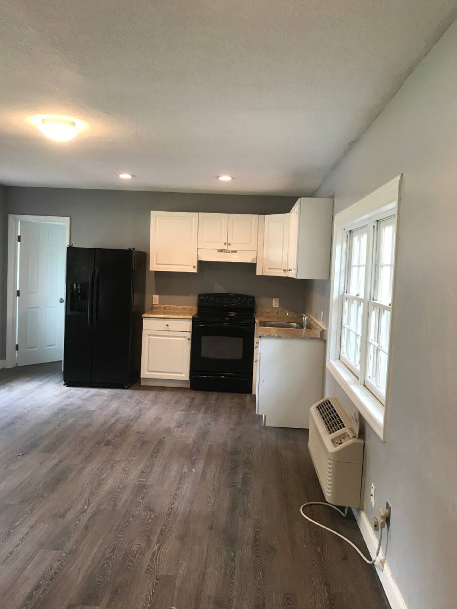 Apartment for rent at 3717 3721 Crawfordville Rd #22, Tallahassee, FL 32305