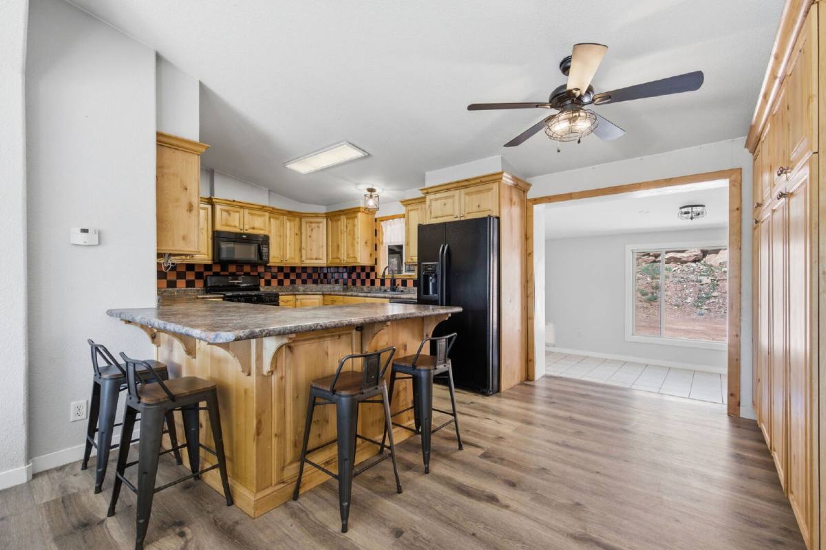 House for rent at 1958 Cartland Dr, Hurricane, UT 84737