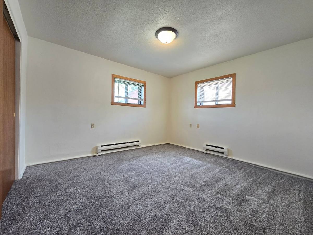 Apartment for rent at 502 13th St SE, Jamestown, ND 58401
