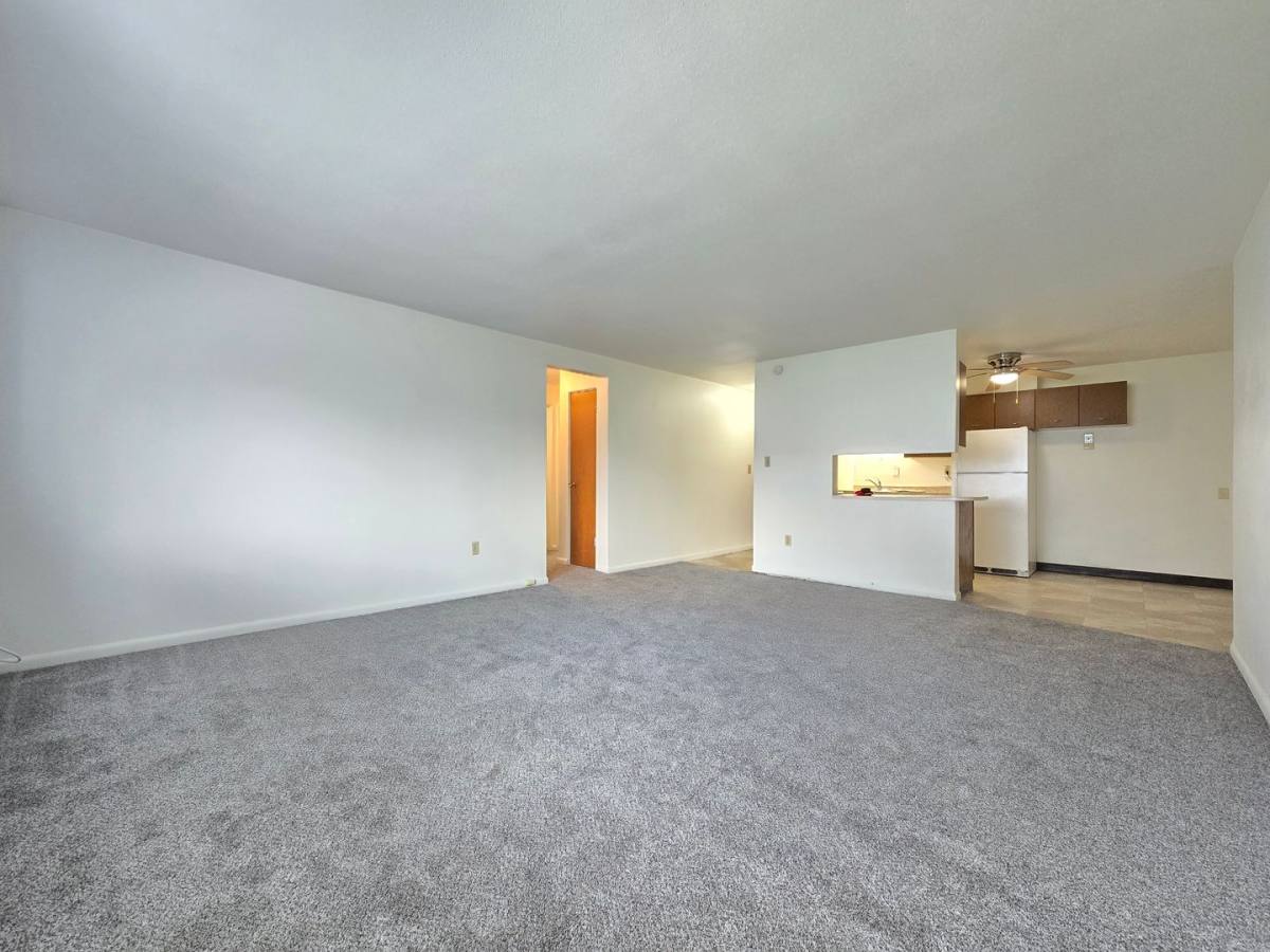 Apartment for rent at 502 13th St SE, Jamestown, ND 58401
