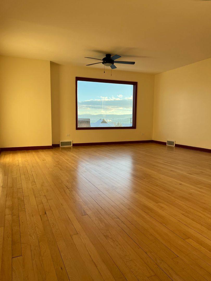 Apartment for rent at 403-405 1 2 W Granite, Butte, MT 59701