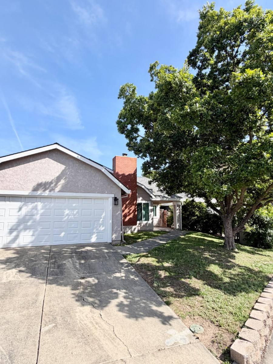 House for rent at 7901 Brockwood Way, Citrus Heights, CA 95621