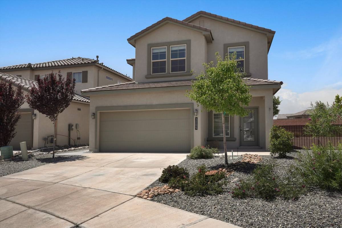 House for rent at 3205 Tazanita Loop SE, Rio Rancho, NM 87124