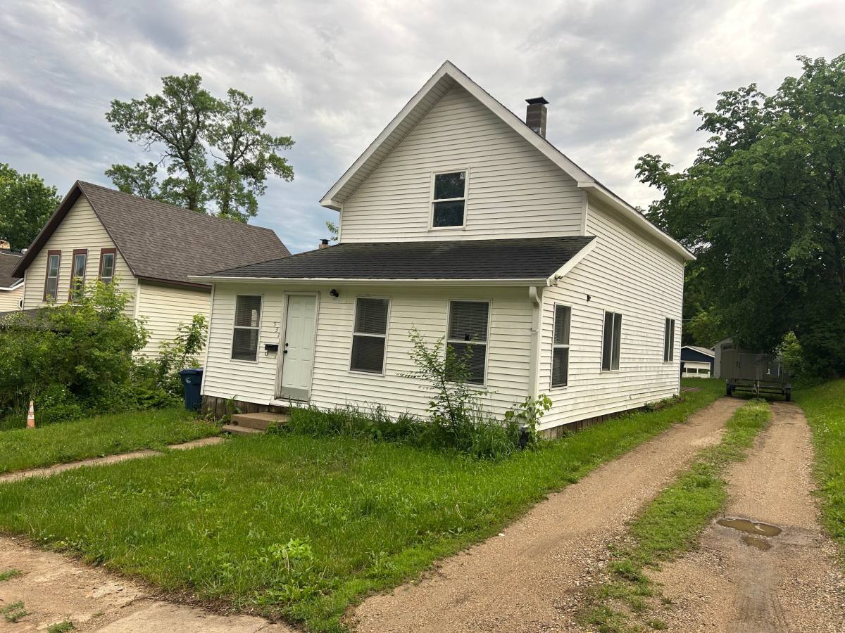 House for rent at 537 W Linden, Fergus Falls, MN 56537