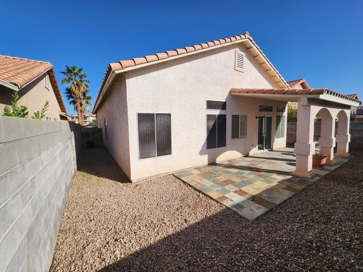House for rent at 1917 Casa Verde Dr, North Las Vegas, NV 89031