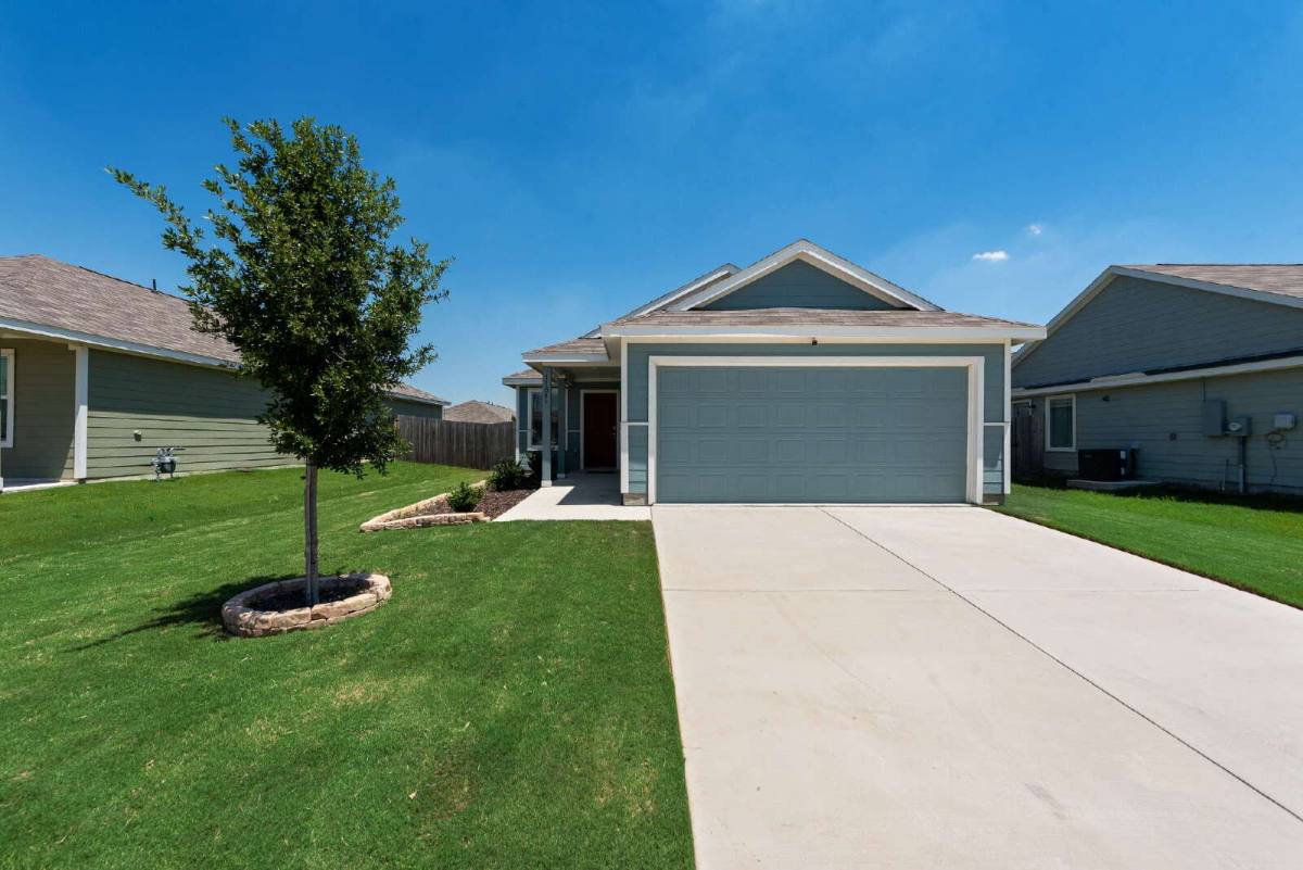 House for rent at 11846 Arkoma Dr, Justin, TX 76247