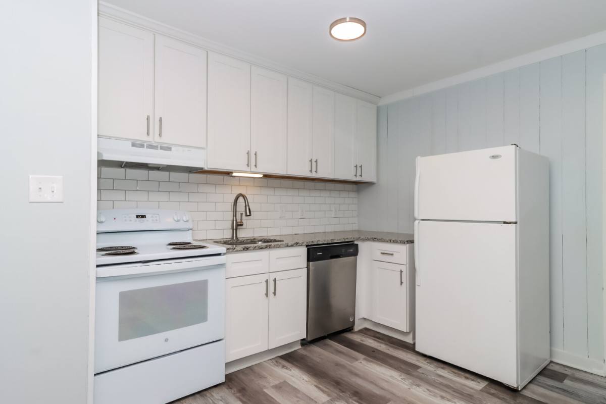 Apartment for rent at 2325 15th St, Hickory, NC 28601