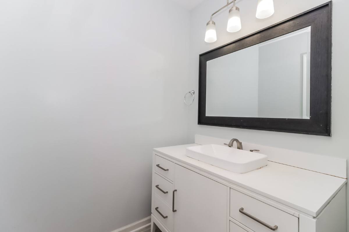 Apartment for rent at 2325 15th St, Hickory, NC 28601