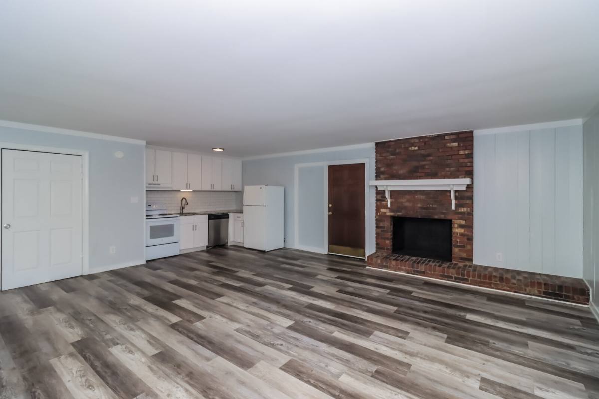 Apartment for rent at 2325 15th St, Hickory, NC 28601