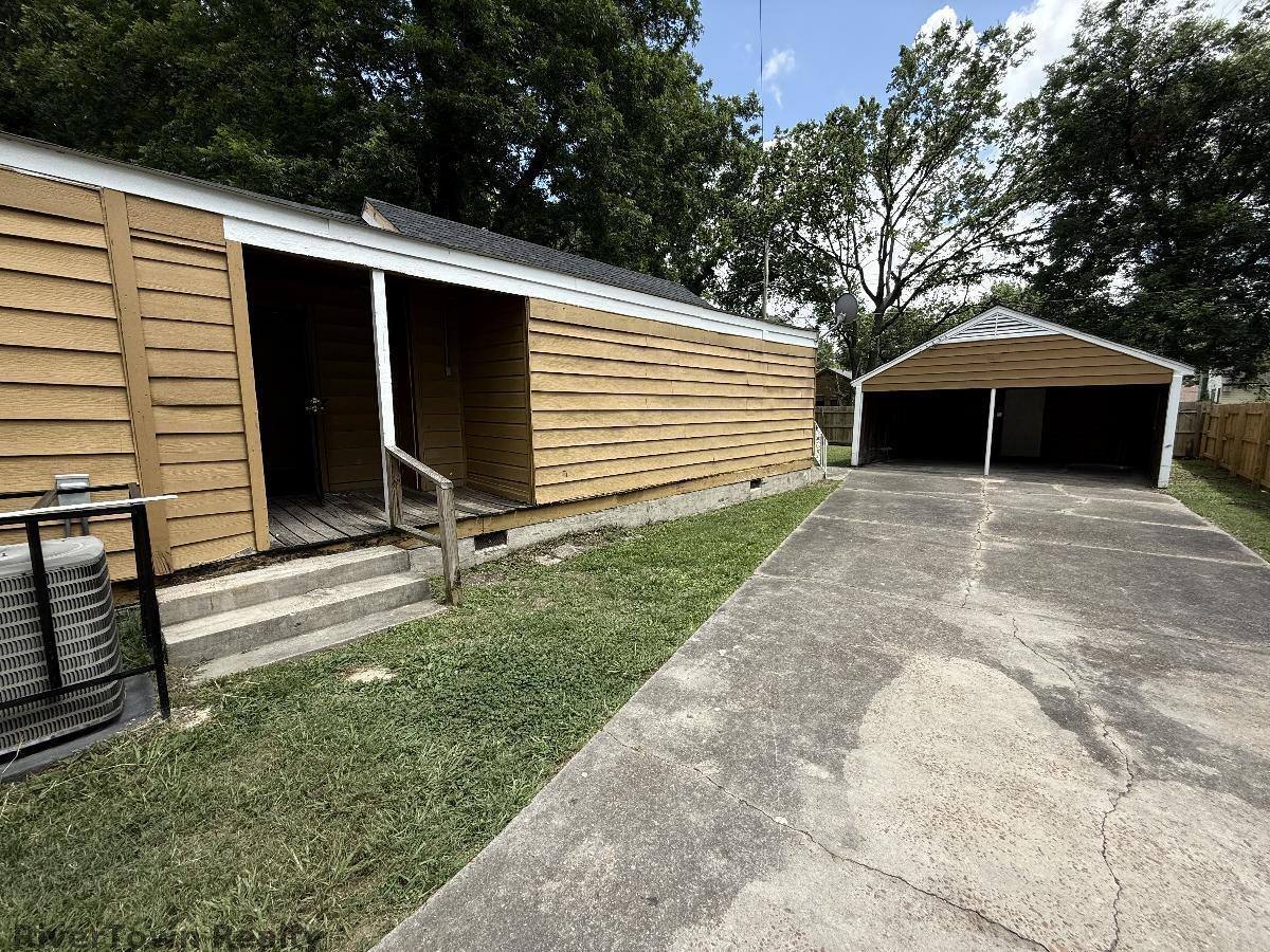 House for rent at 2677 Larose Ave, Memphis, TN 38114