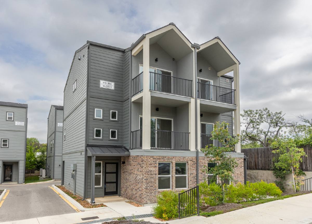 House for rent at 411 Ira Ave #2102, San Antonio, TX 78209
