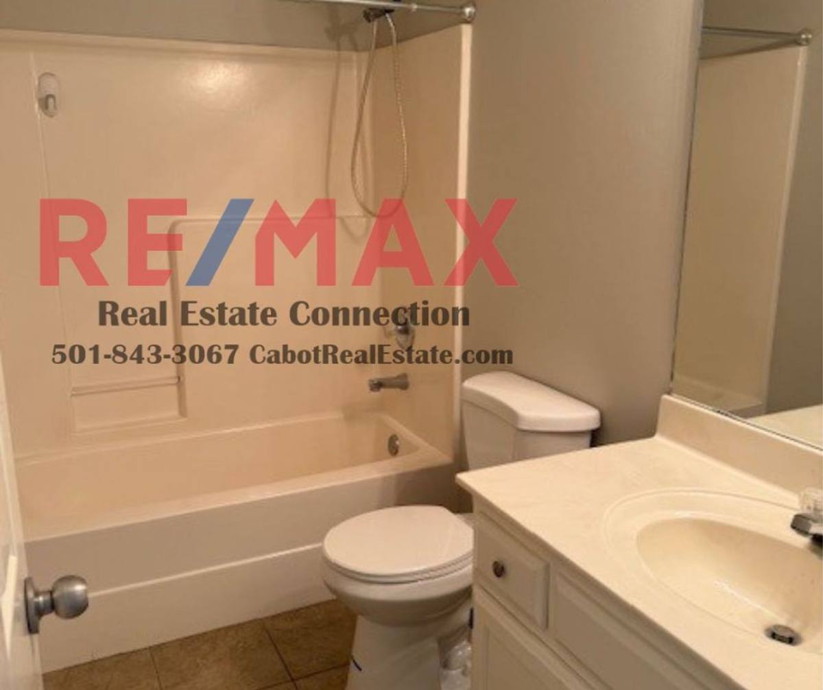 House for rent at 29 Applewood Dr, Cabot, AR 72023