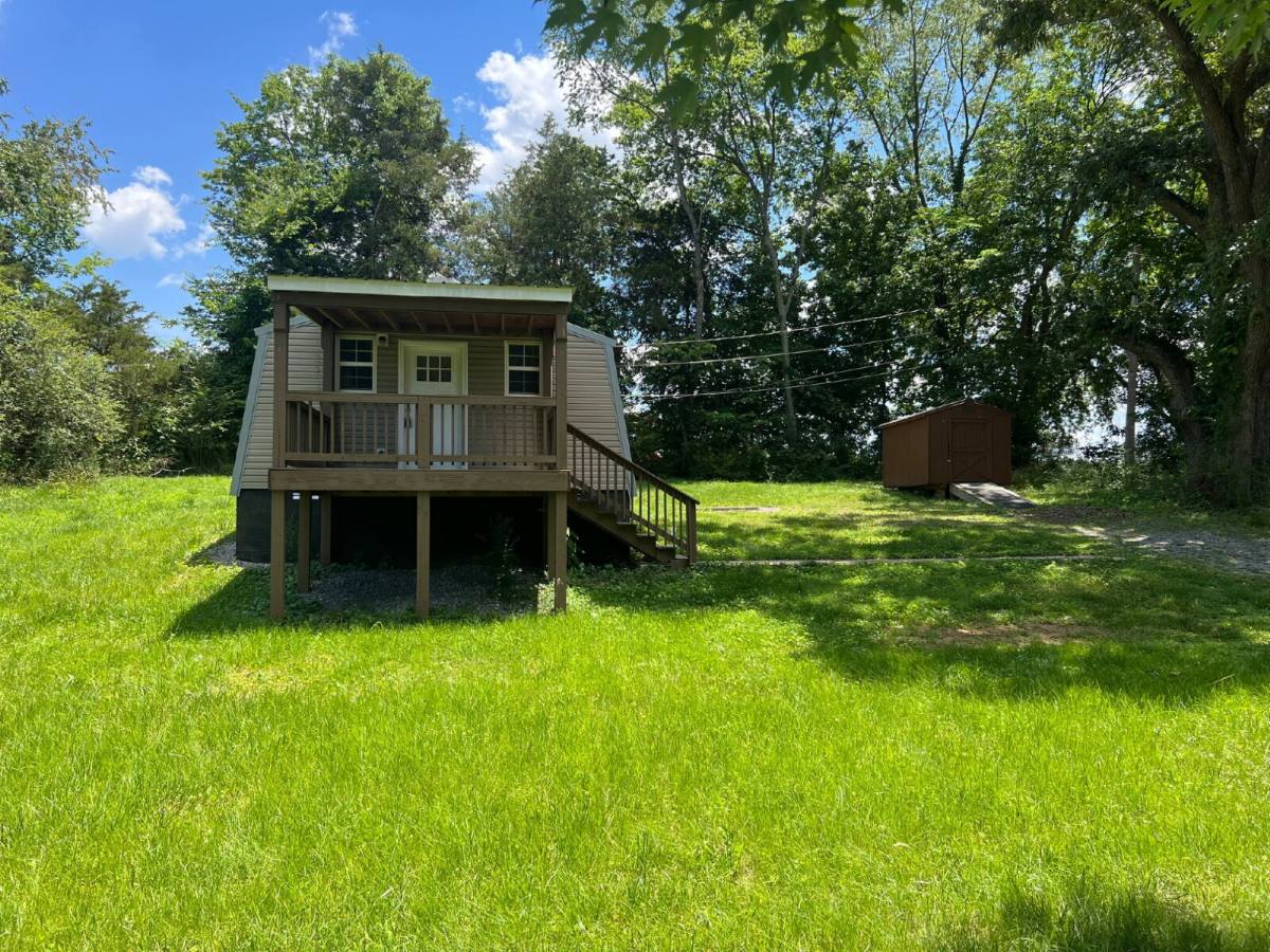 House for rent at 1043 Ross Lane, Clarksville, TN 37042