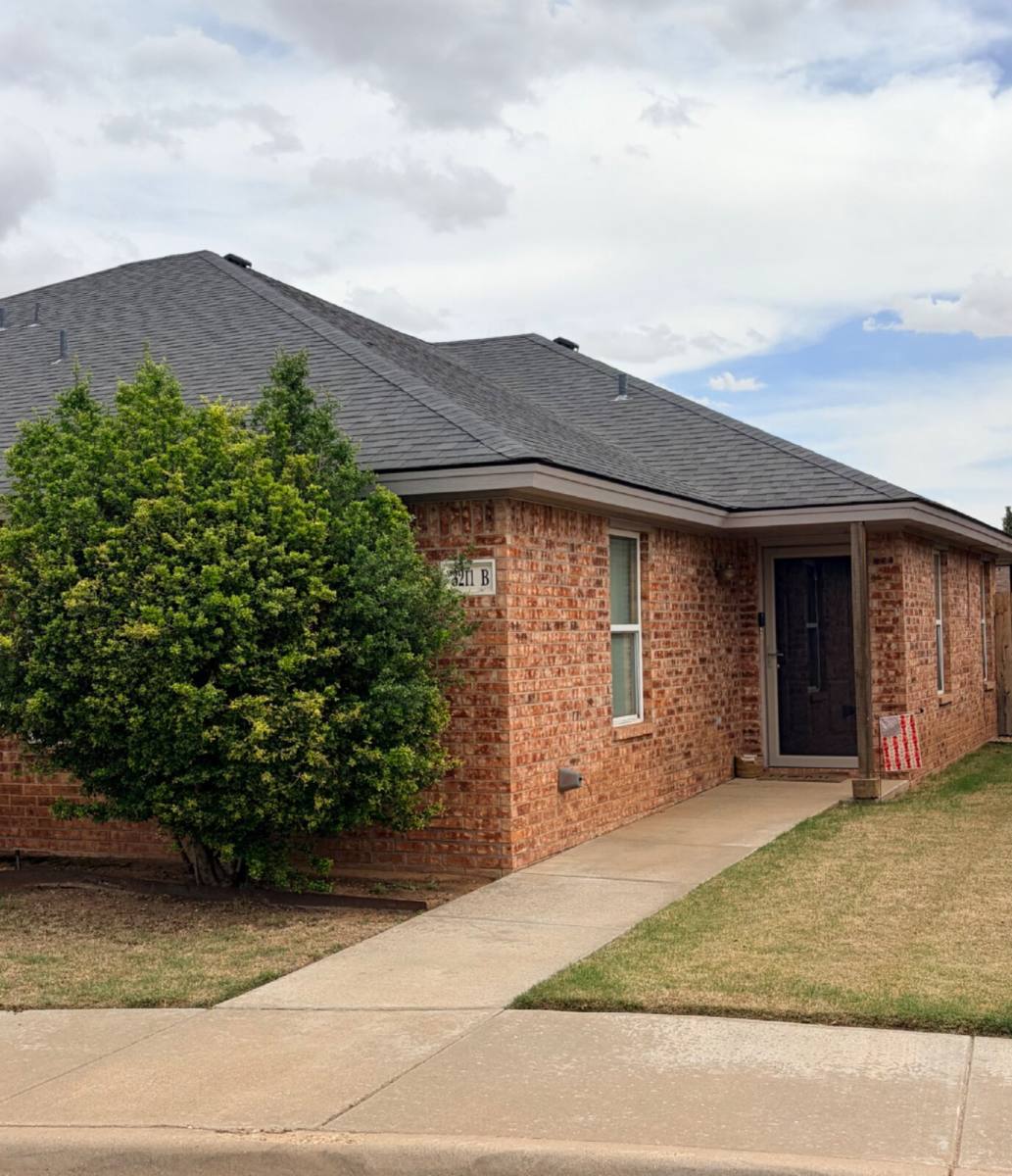 Townhouse for rent at 3211 109th St #B, Lubbock, TX 79423