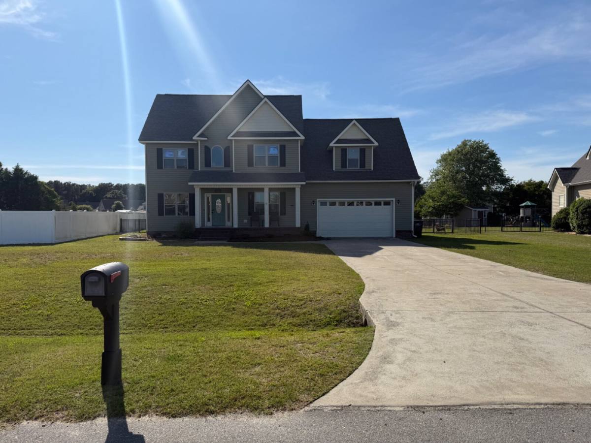 House for rent at 303 Glenn Laurel Dr, Pikeville, NC 27863