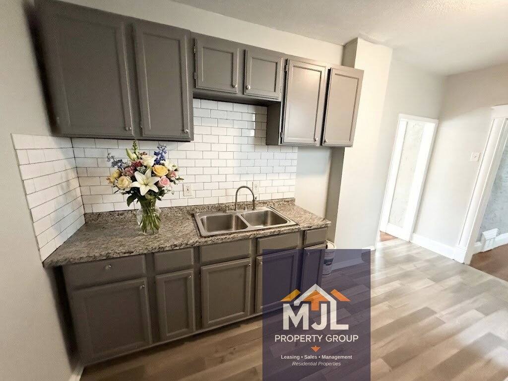 House for rent at 503 Monroe Ave, Kansas City, MO 64124