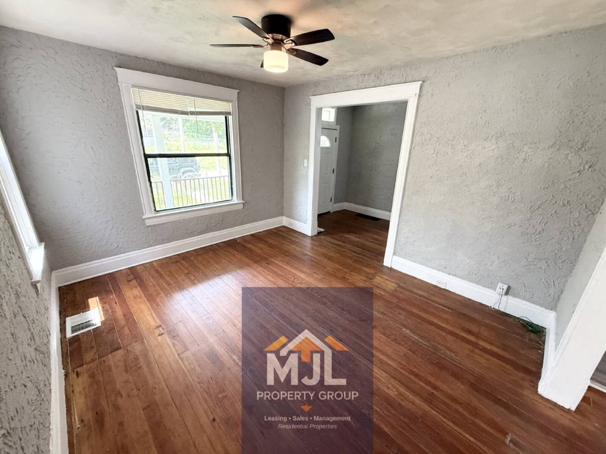 House for rent at 503 Monroe Ave, Kansas City, MO 64124