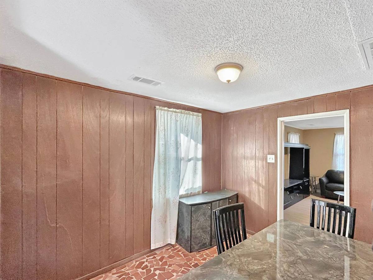 House for rent at 1978 Sparks St, Memphis, TN 38106