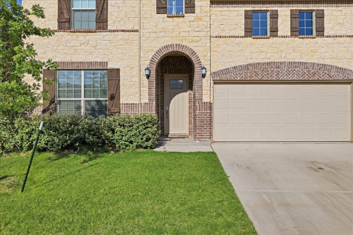 Apartment for rent at 8316 Catalpa Lane, McKinney, TX 75071