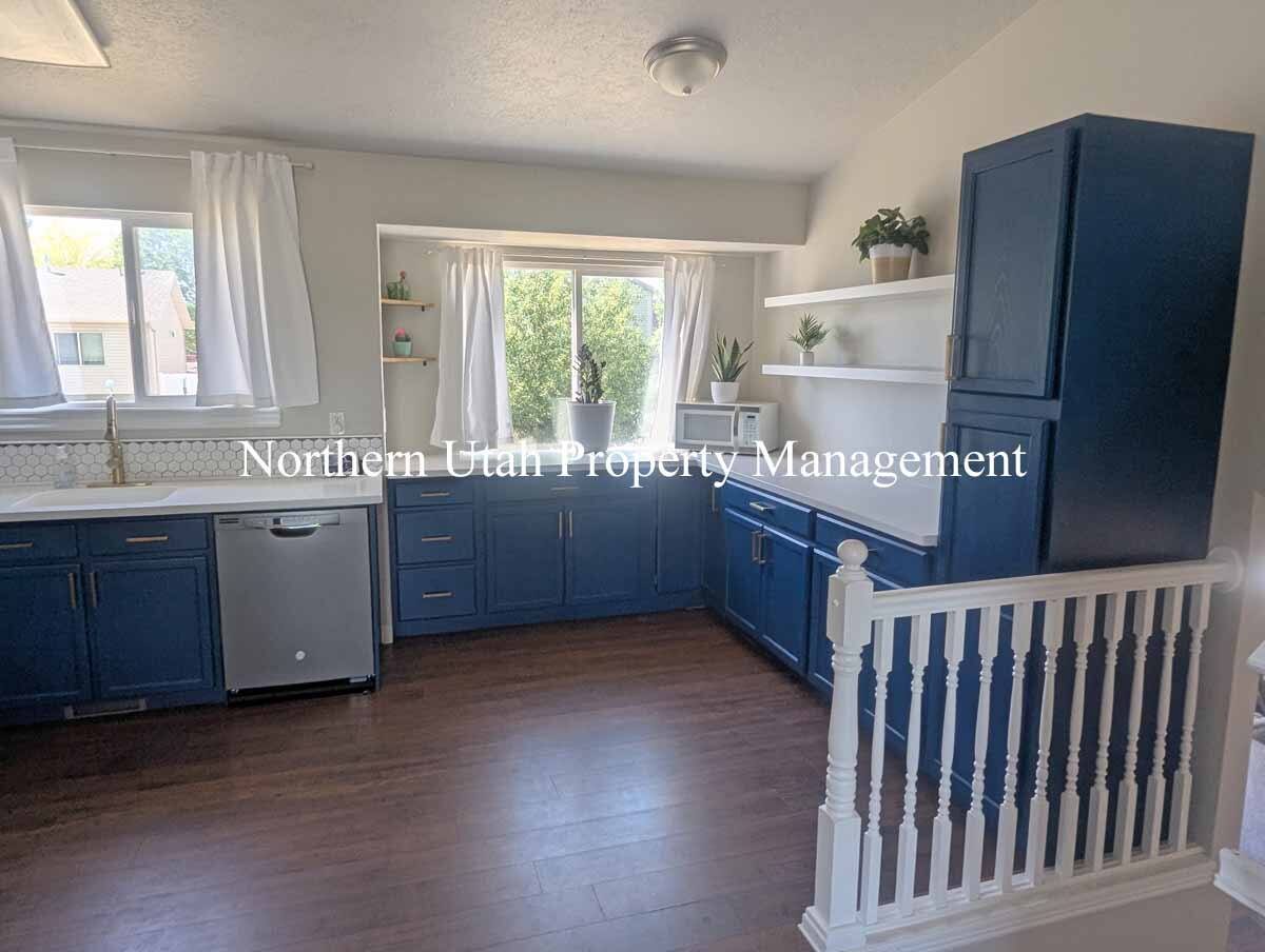 House for rent at 1287 W 2000 N, Clearfield, UT 84015