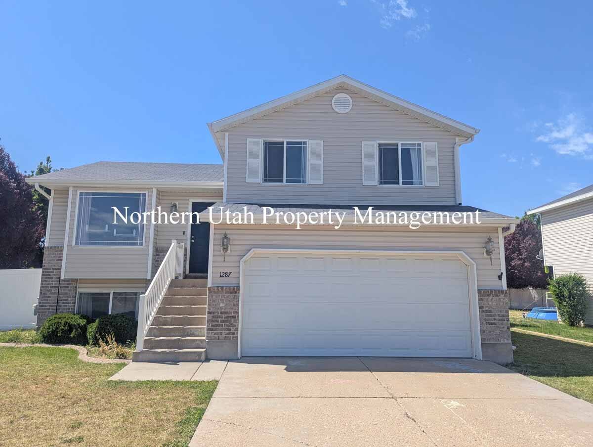 House for rent at 1287 W 2000 N, Clearfield, UT 84015