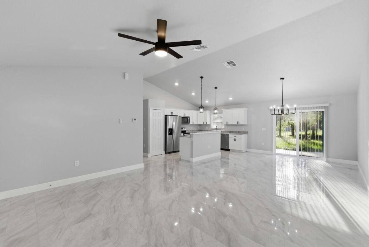 House for rent at 6419 NW 57th Ave, Ocala, FL 34482