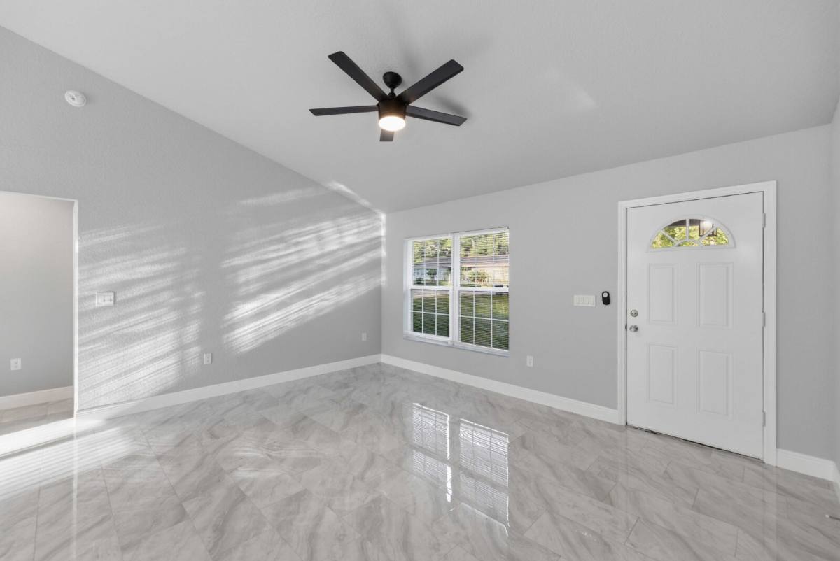 House for rent at 6419 NW 57th Ave, Ocala, FL 34482