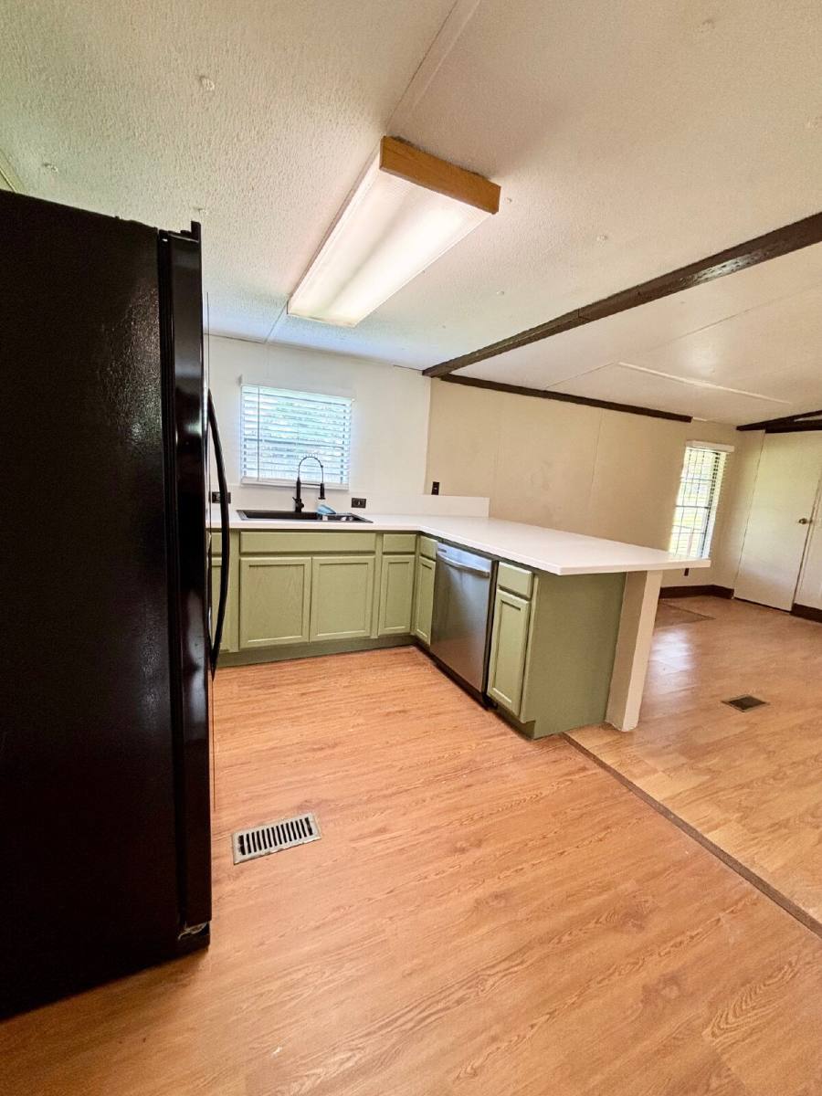 House for rent at 15518 Lake Apopka Rd, Clermont, FL 34715