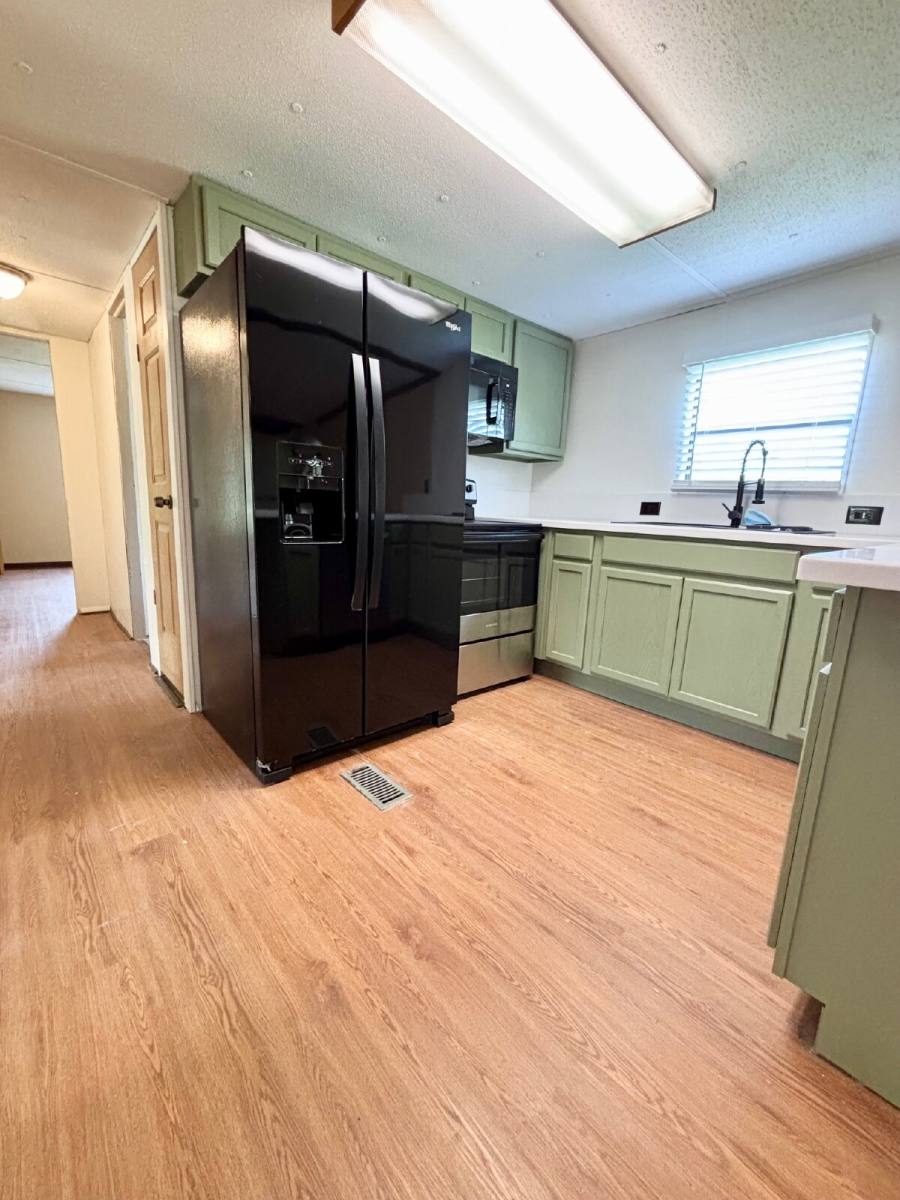 House for rent at 15518 Lake Apopka Rd, Clermont, FL 34715