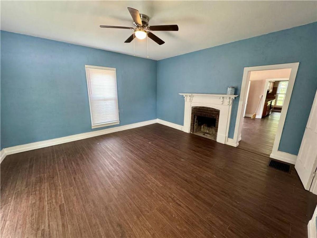 House for rent at 309 Broad St, Warrensburg, MO 64093