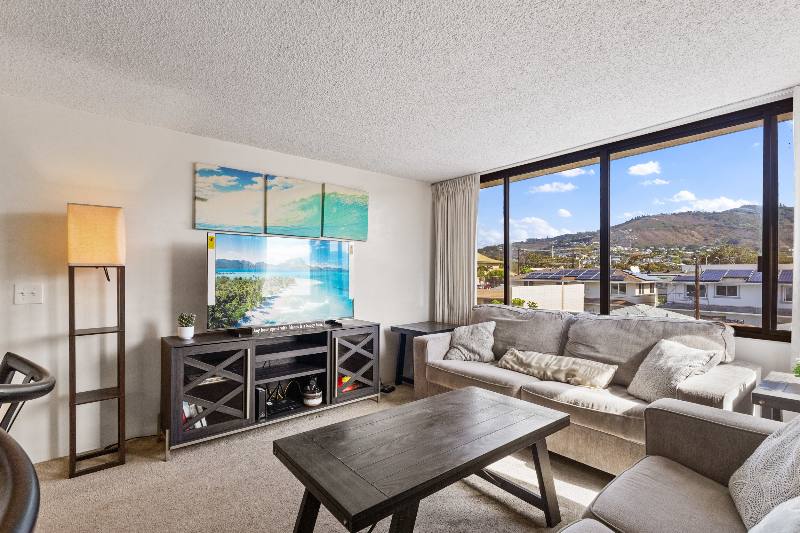 Apartment for rent at 909 Coolidge St #301, Honolulu, HI 96826