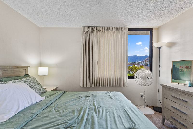 Apartment for rent at 909 Coolidge St #301, Honolulu, HI 96826