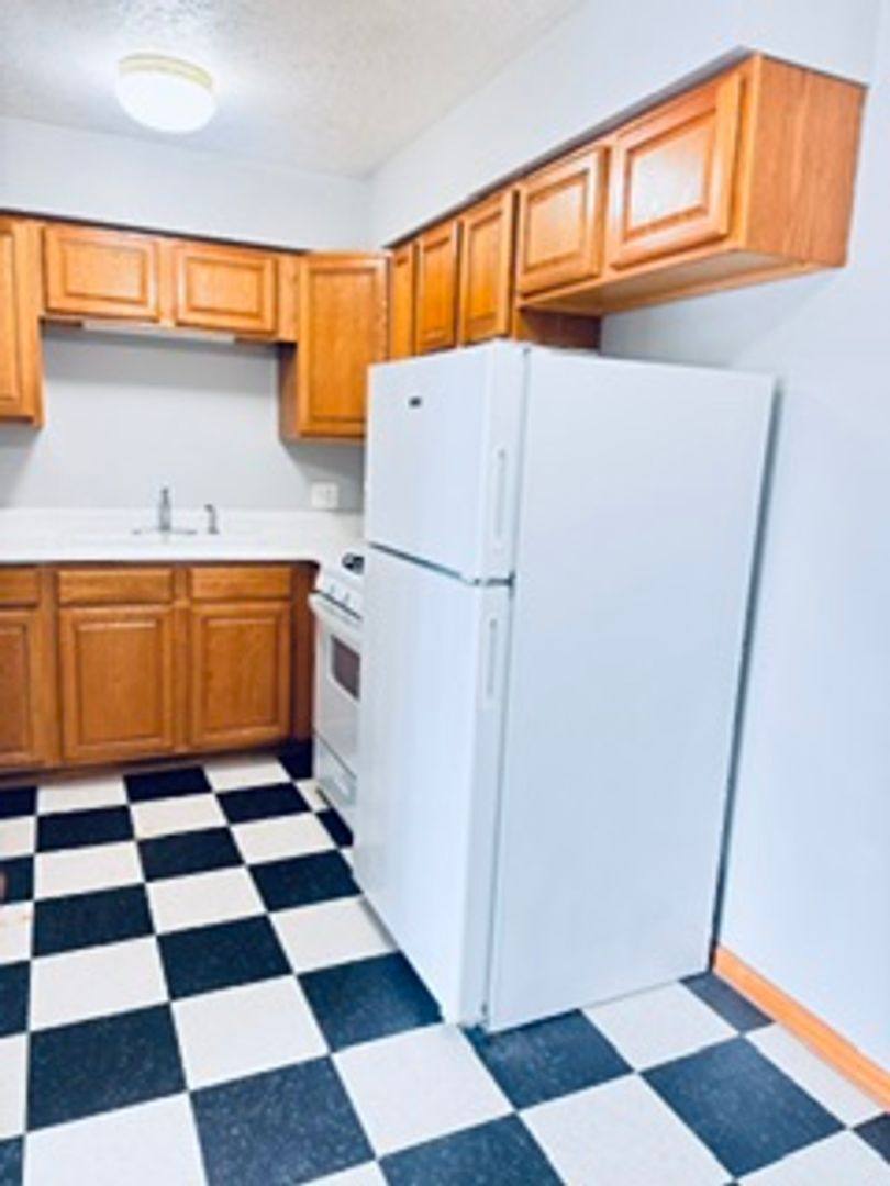 Apartment for rent at 4315 Charles St, Omaha, NE 68131