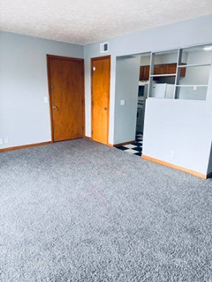 Apartment for rent at 4315 Charles St, Omaha, NE 68131