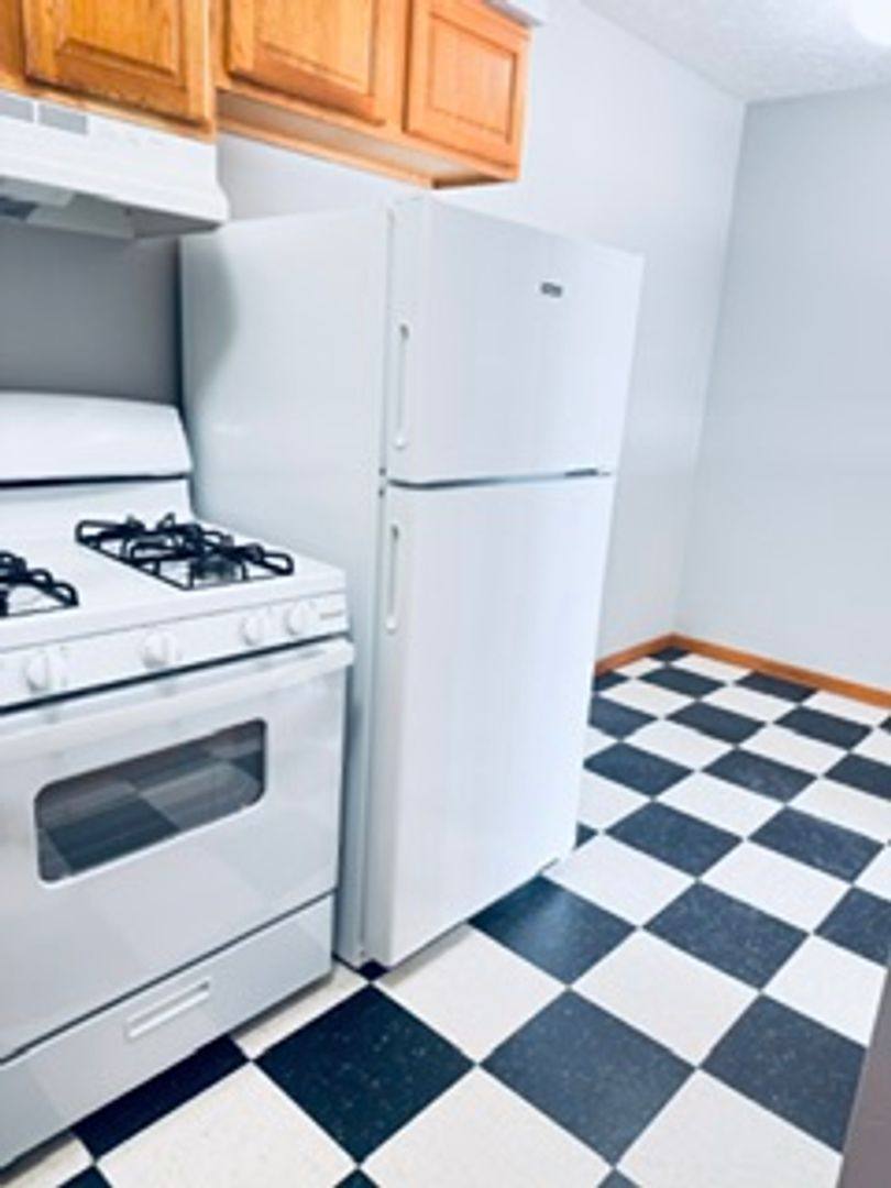 Apartment for rent at 4315 Charles St, Omaha, NE 68131
