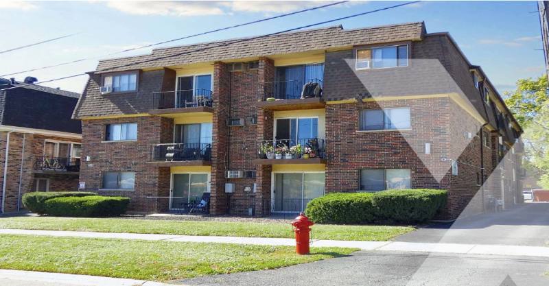 Apartment for rent at 9826 Sayre Ave #10, Chicago Ridge, IL 60415