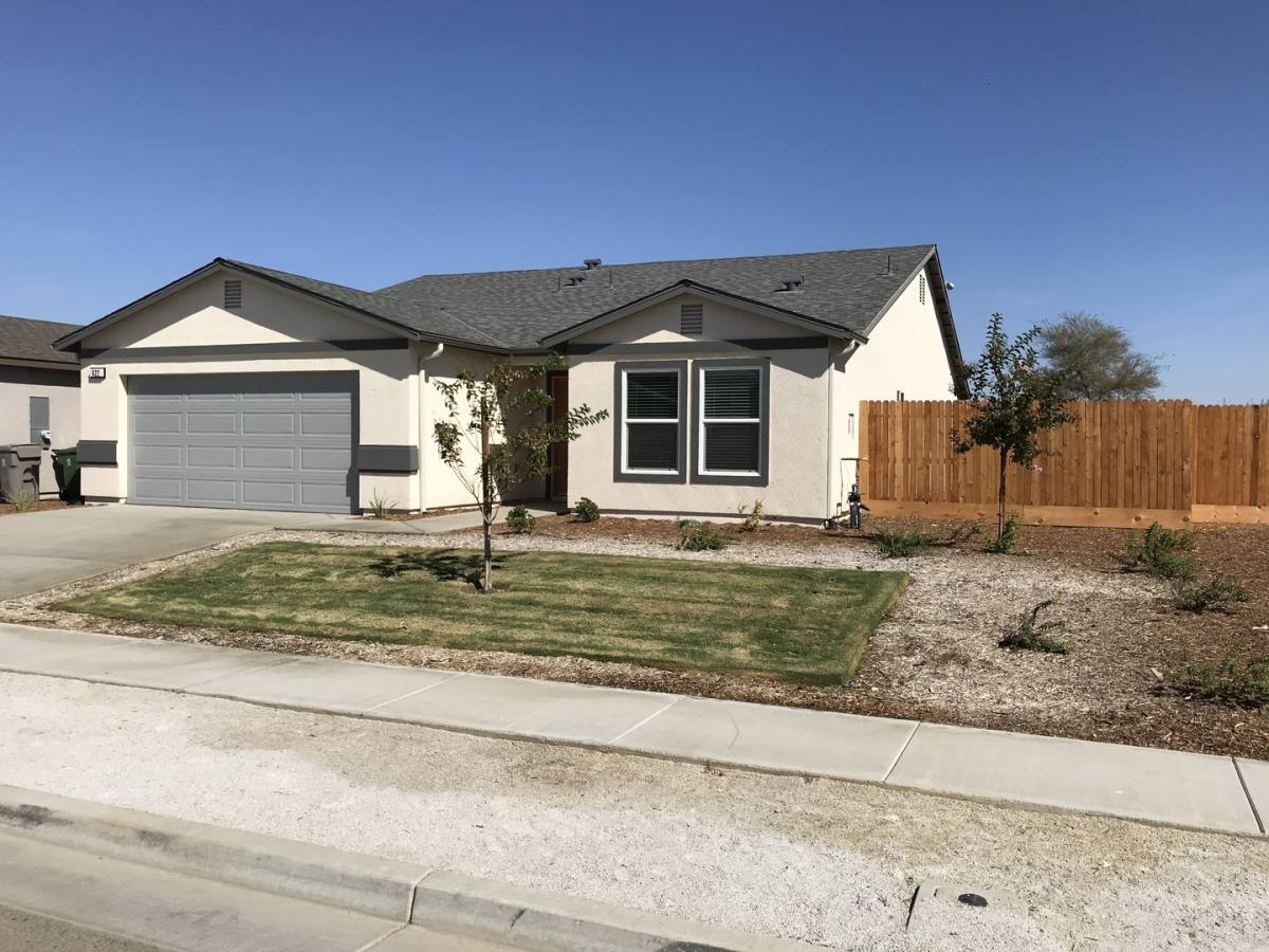 House for rent at 422 San Luis Obispo St, Los Banos, CA 93635