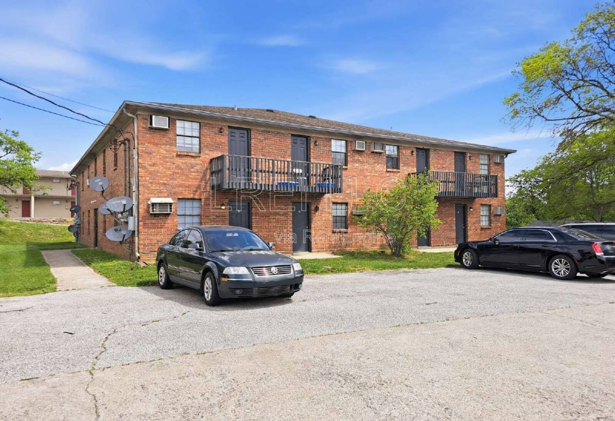 Apartment for rent at 176 Thistlewood Ave, Frankfort, KY 40601